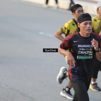 Runner Photo 6828433