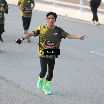 Runner Photo 6828444