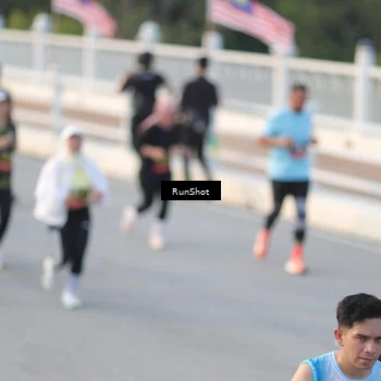 Runner Photo 6828497