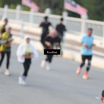 Runner Photo 6828498