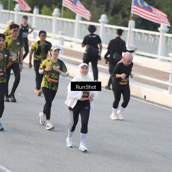 Runner Photo 6828502