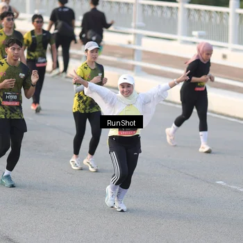 Runner Photo 6828510