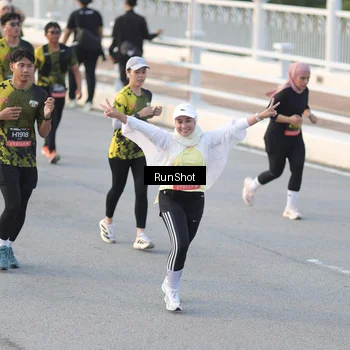 Runner Photo 6828516