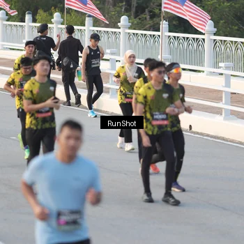 Runner Photo 6828536