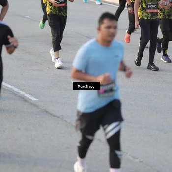 Runner Photo 6828543
