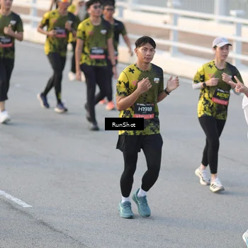 Runner Photo 6828553