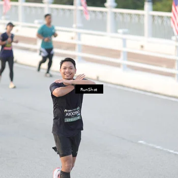 Runner Photo 6828554