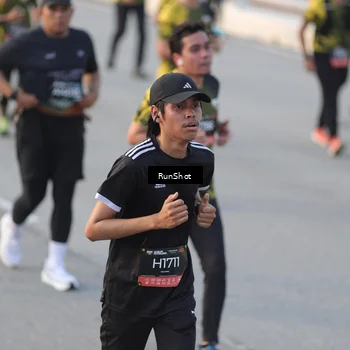 Runner Photo 6828555