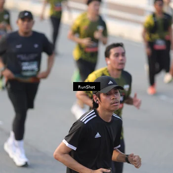 Runner Photo 6828559