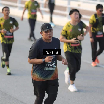 Runner Photo 6828568