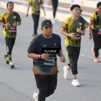 Runner Photo 6828569
