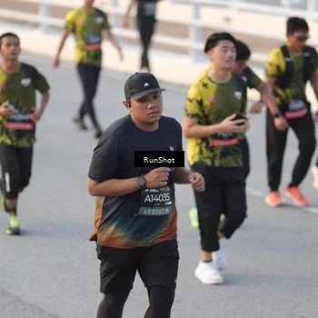 Runner Photo 6828573