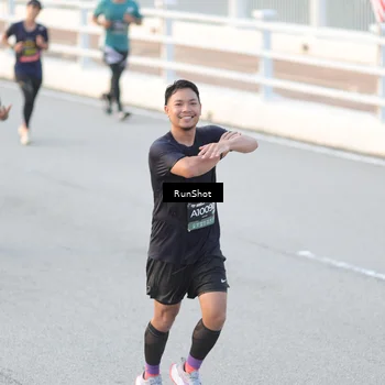 Runner Photo 6828584