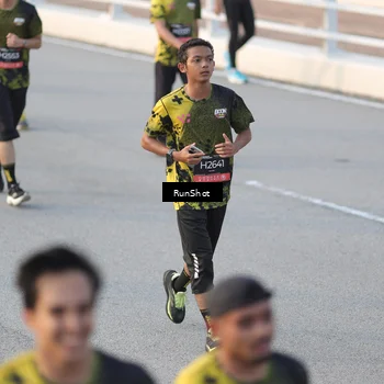Runner Photo 6828591