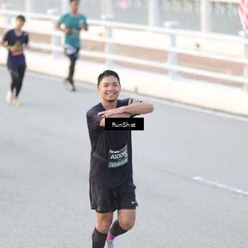 Runner Photo 6828592