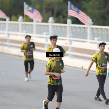 Runner Photo 6828594