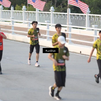 Runner Photo 6828597