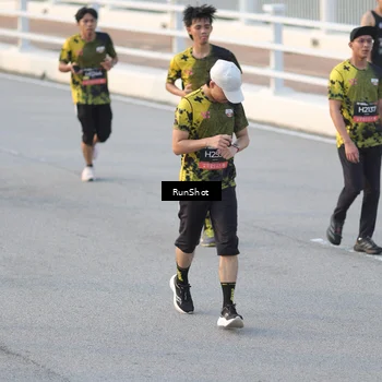 Runner Photo 6828609
