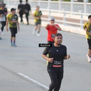 Runner Photo 6828668