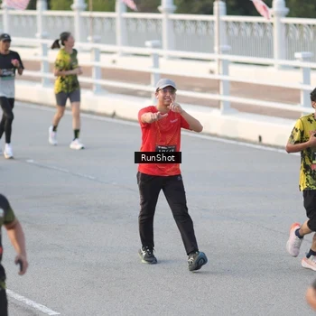 Runner Photo 6828671