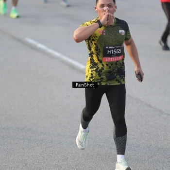 Runner Photo 6828672