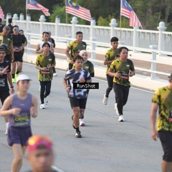 Runner Photo 6828730