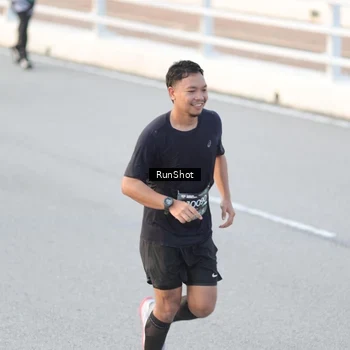 Runner Photo 6828741