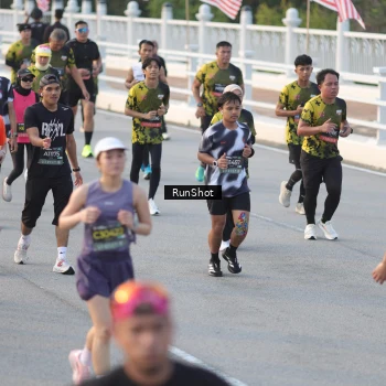Runner Photo 6828751