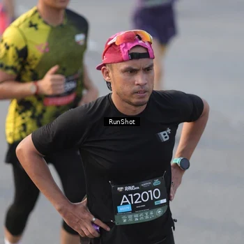 Runner Photo 6828758