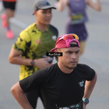 Runner Photo 6828763