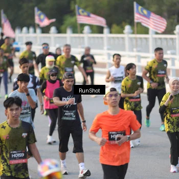 Runner Photo 6828776