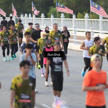 Runner Photo 6828781