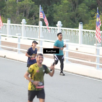 Runner Photo 6828792