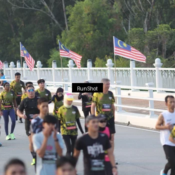 Runner Photo 6828802