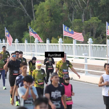 Runner Photo 6828803