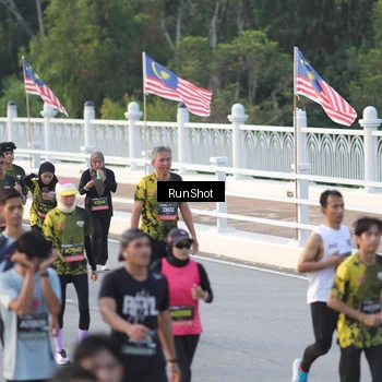 Runner Photo 6828809