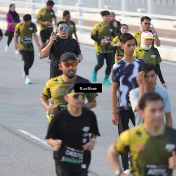 Runner Photo 6828842