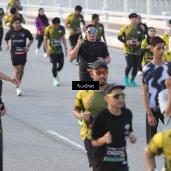 Runner Photo 6828844