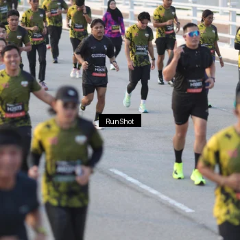 Runner Photo 6828847
