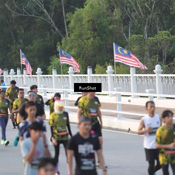 Runner Photo 6828895
