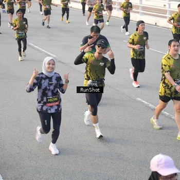 Runner Photo 6828910