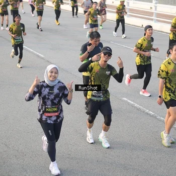 Runner Photo 6828921