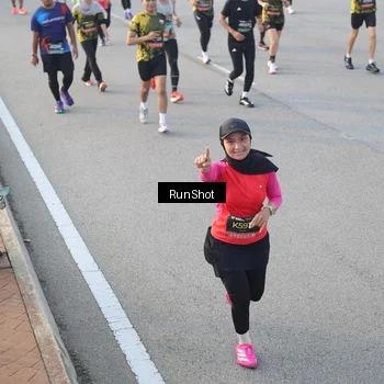 Runner Photo 6828941