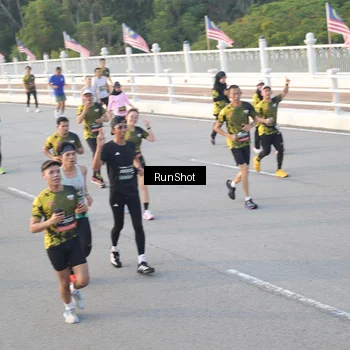 Runner Photo 6828953