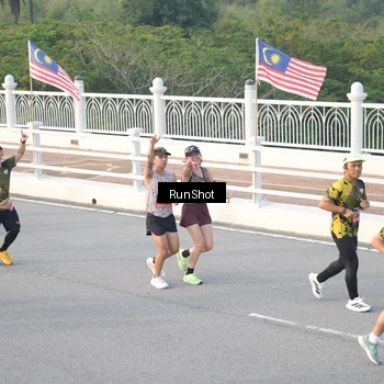 Runner Photo 6828959
