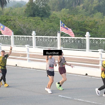 Runner Photo 6828965
