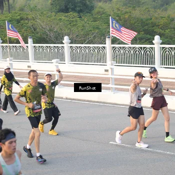 Runner Photo 6828987