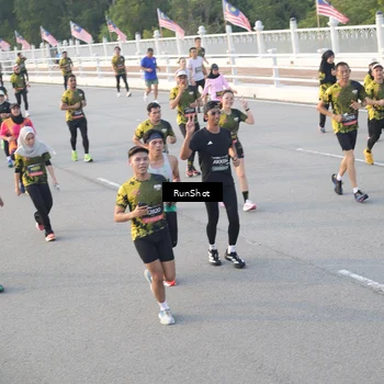 Runner Photo 6828988