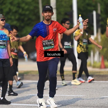 Runner Photo 6828991