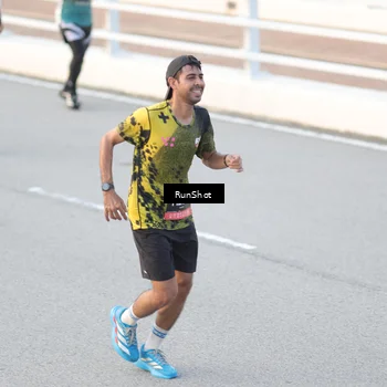 Runner Photo 6828993
